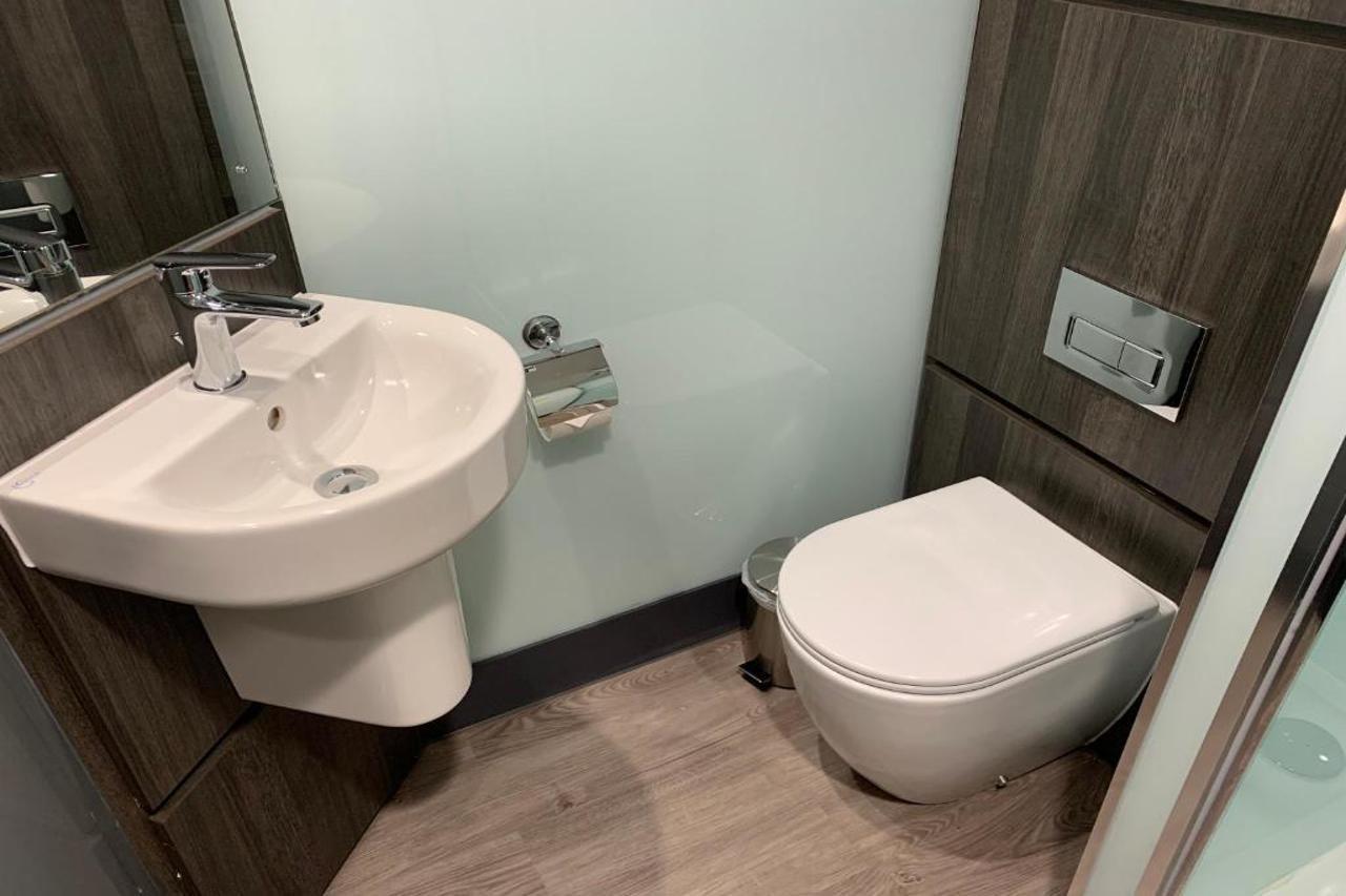 Easyhotel Milton Keynes Extérieur photo