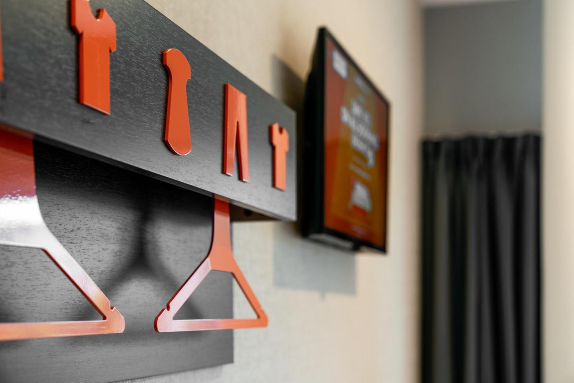 Easyhotel Milton Keynes Extérieur photo