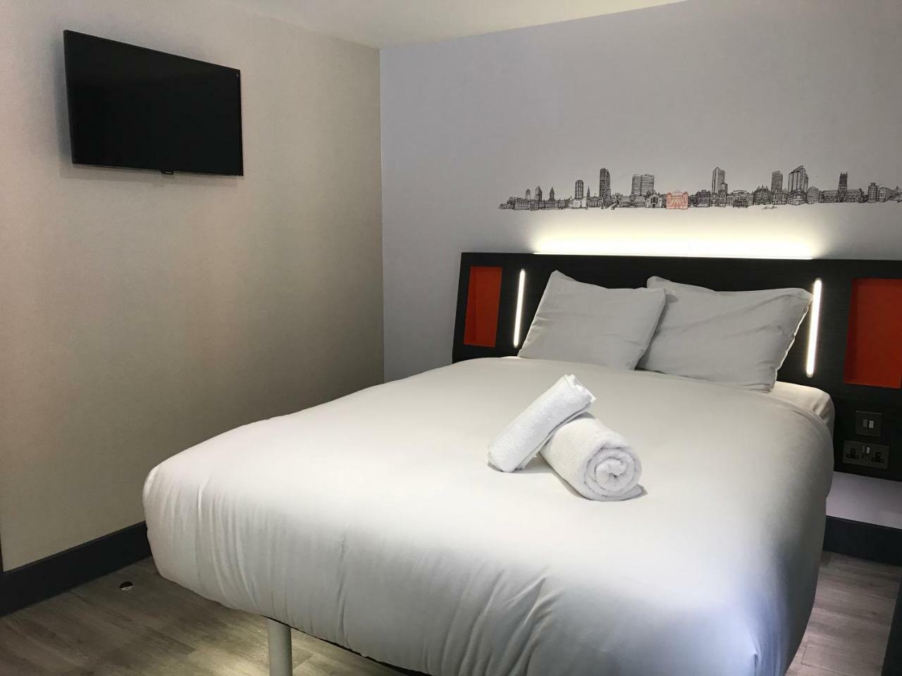 Easyhotel Milton Keynes Extérieur photo