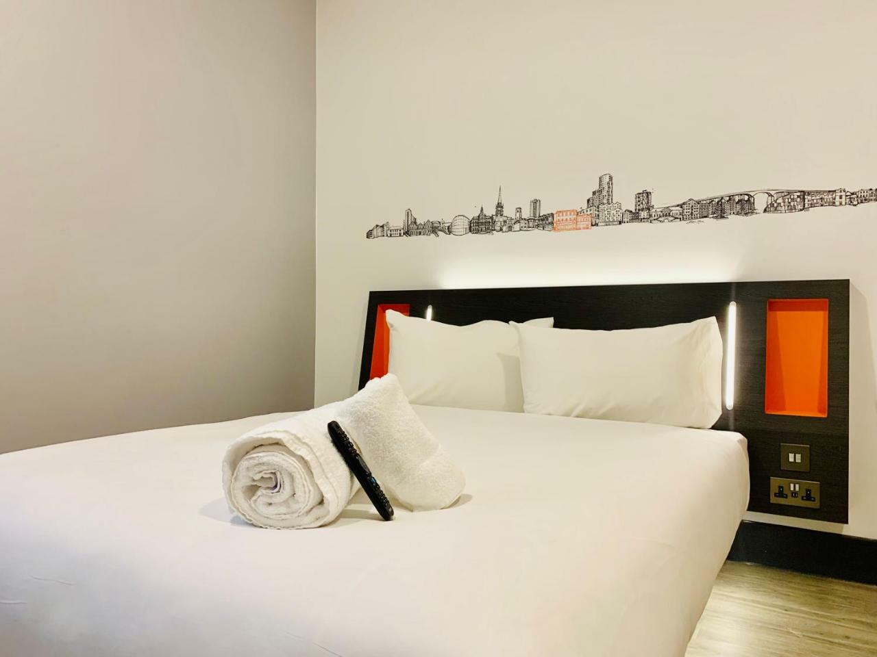 Easyhotel Milton Keynes Extérieur photo