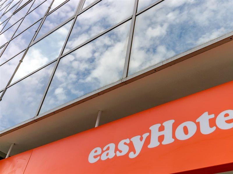 Easyhotel Milton Keynes Extérieur photo